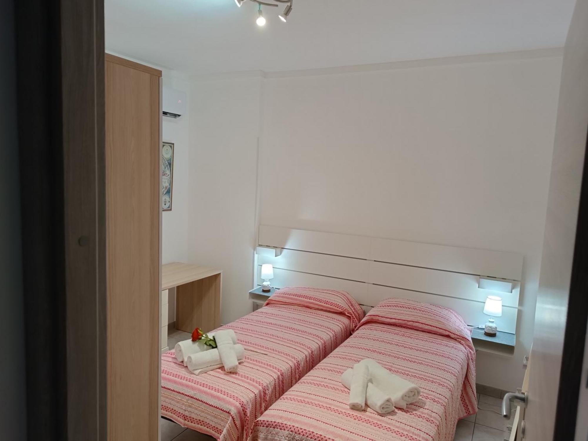 Ale'S House Apartment Monserrato Bagian luar foto