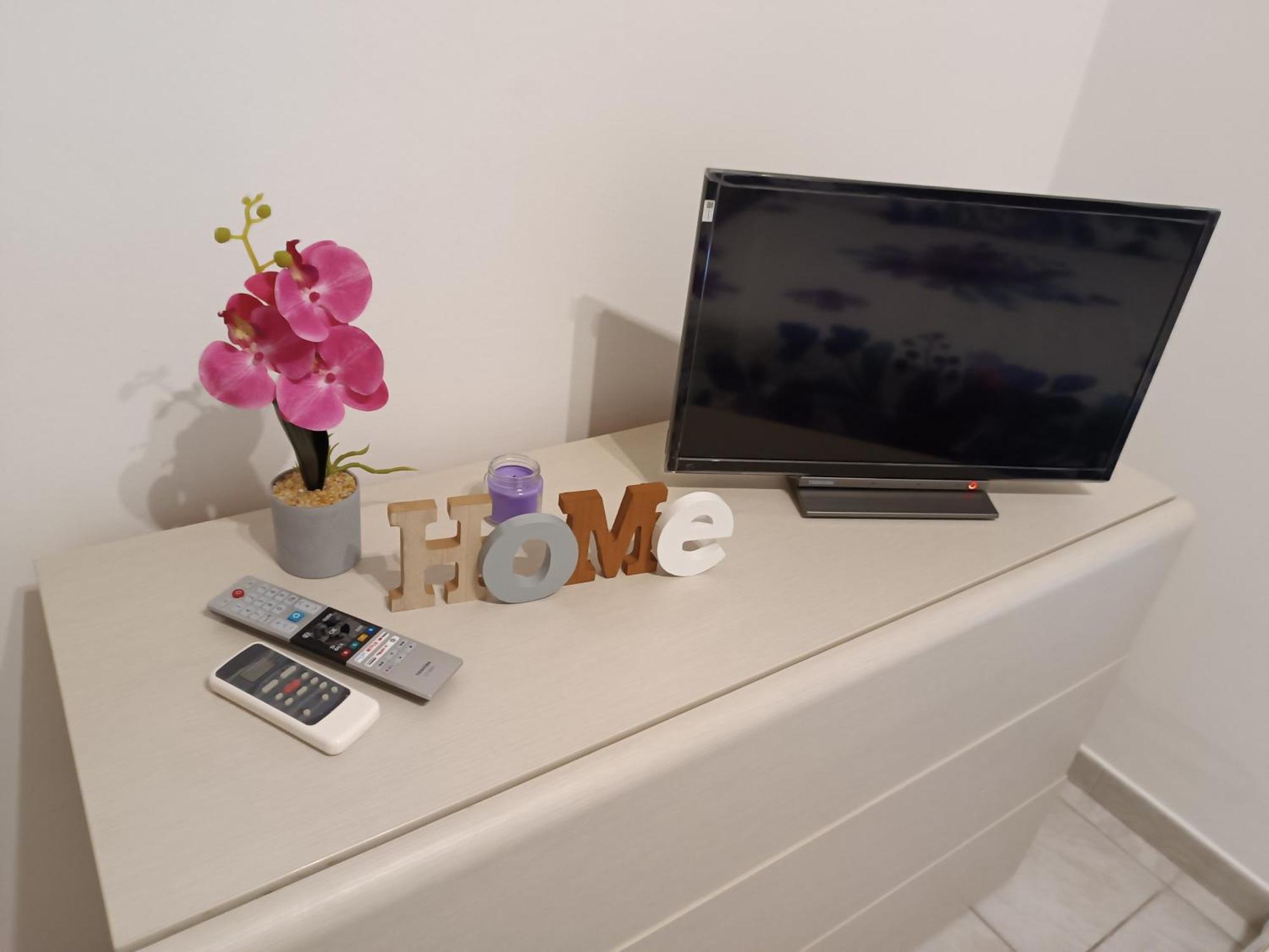 Ale'S House Apartment Monserrato Bagian luar foto